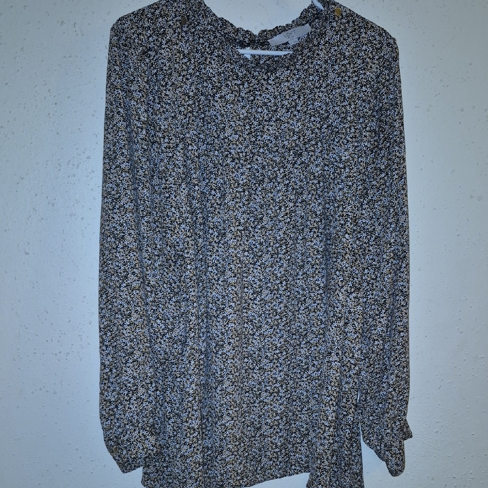 LOFT Black and White Floral Blouse